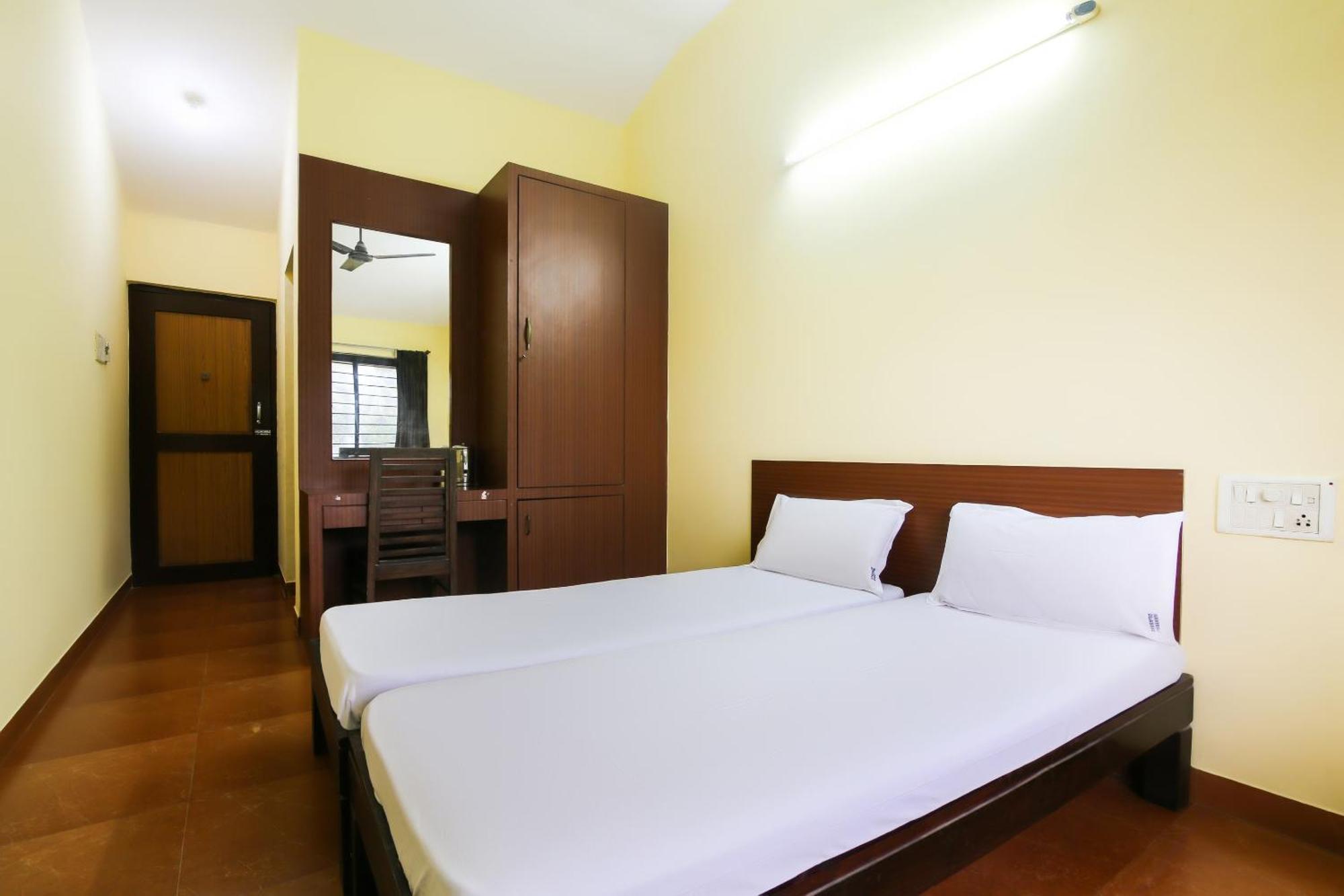 Hotel O Raviraj Classic Cana Zewnętrze zdjęcie